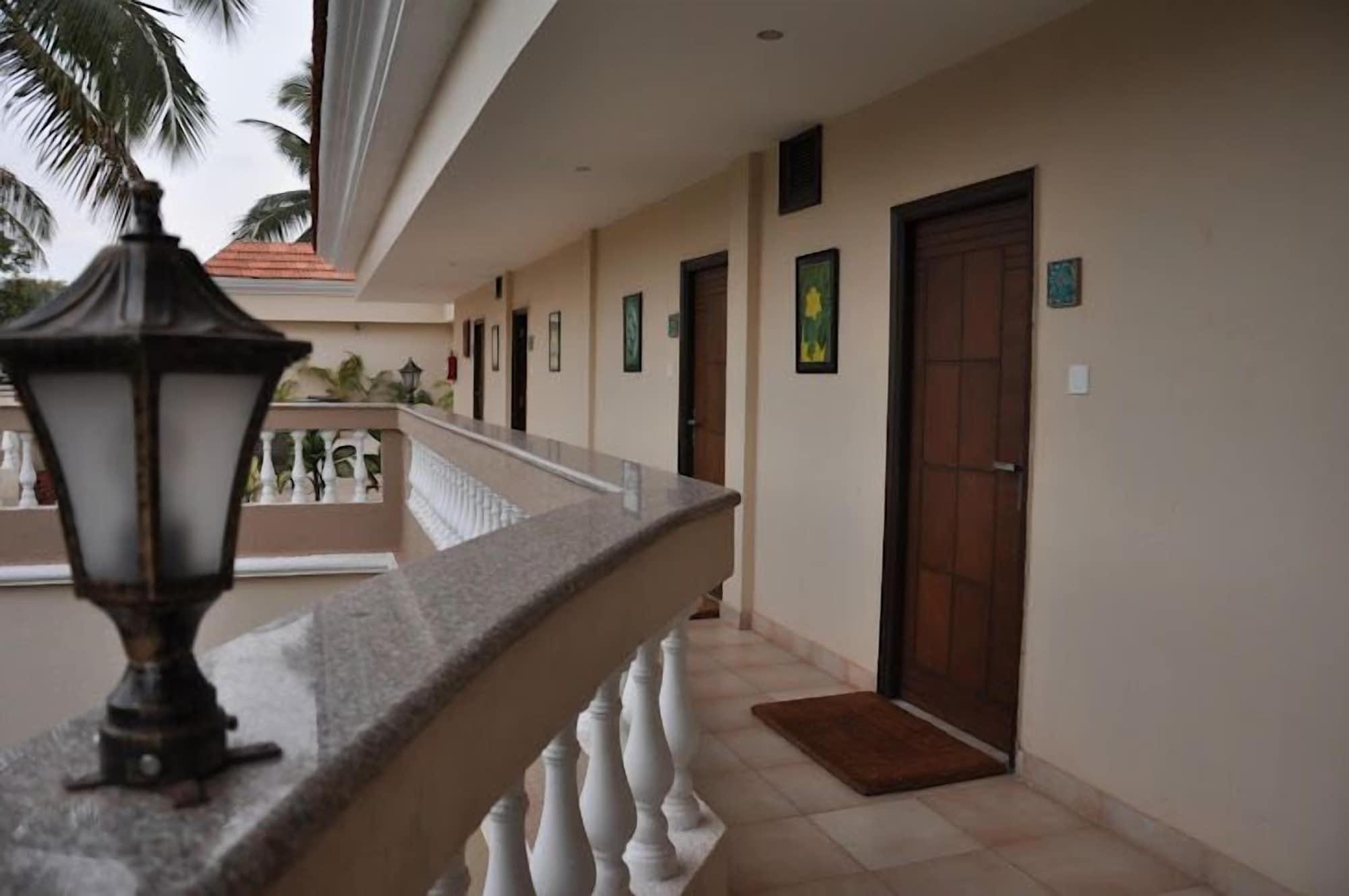 Sukhmantra resort y Spa Candolim Exterior foto